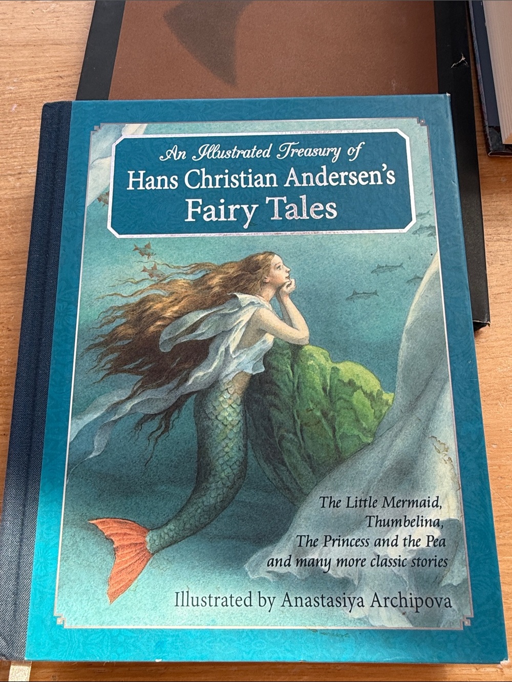 Hans Christian Andersen's Fairy Tales Illustrated Treasury - Blue Cover